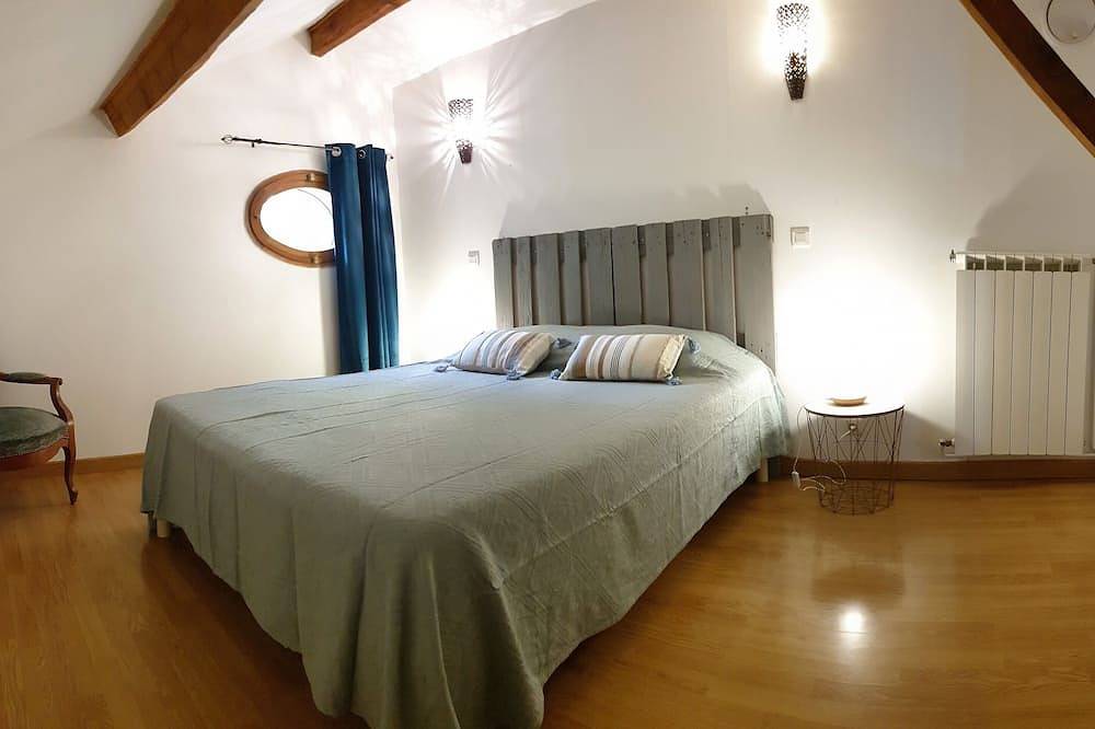 Location De Vacances pour 6 Personnes dans Arles, Parc naturel régional de Camargue