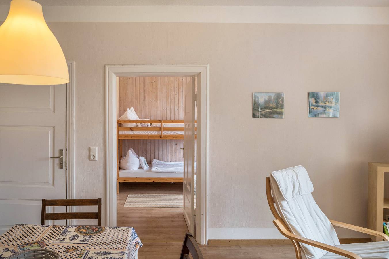 Apartamento entero, Apartamento 'Ferienwohnung 2 Mit Hund' con terraza y jardín compartidos in Krakow am See, Lagos de Mecklenburg