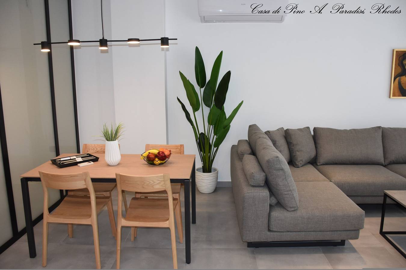Entire apartment, Casa di Pino A in Paradisi Square near Airport in Paradeisi, Rhodes