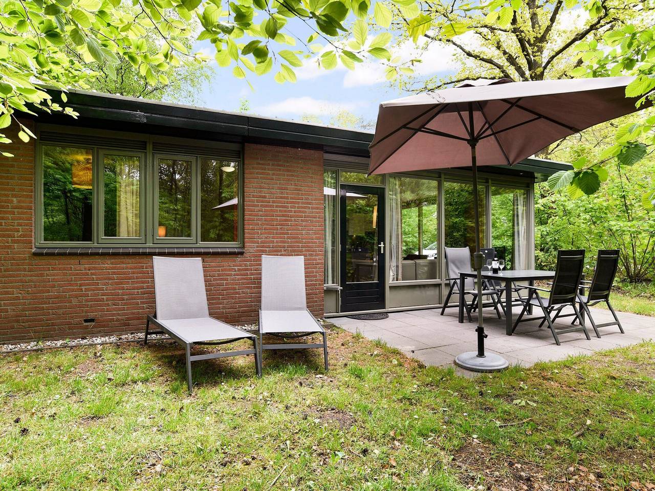Bungalow voor 4 Personen in Putten, Veluwe