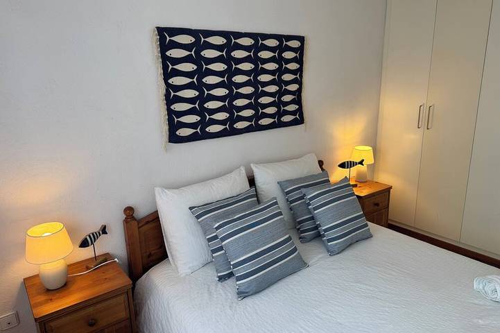 Appartamento intero, Waterfront apartment in Platja Es Caials (Cadaques), Cadaques