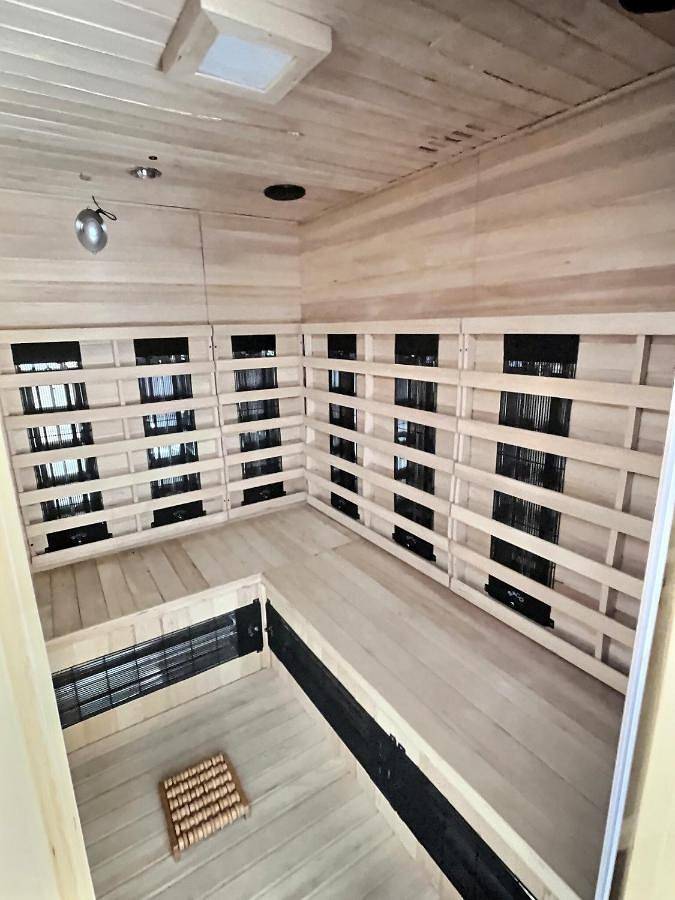 Location de vacances pour 8 personnes, avec vue et jardin ainsi que sauna et piscine, animaux acceptés à Cazouls-lès-Béziers - 3