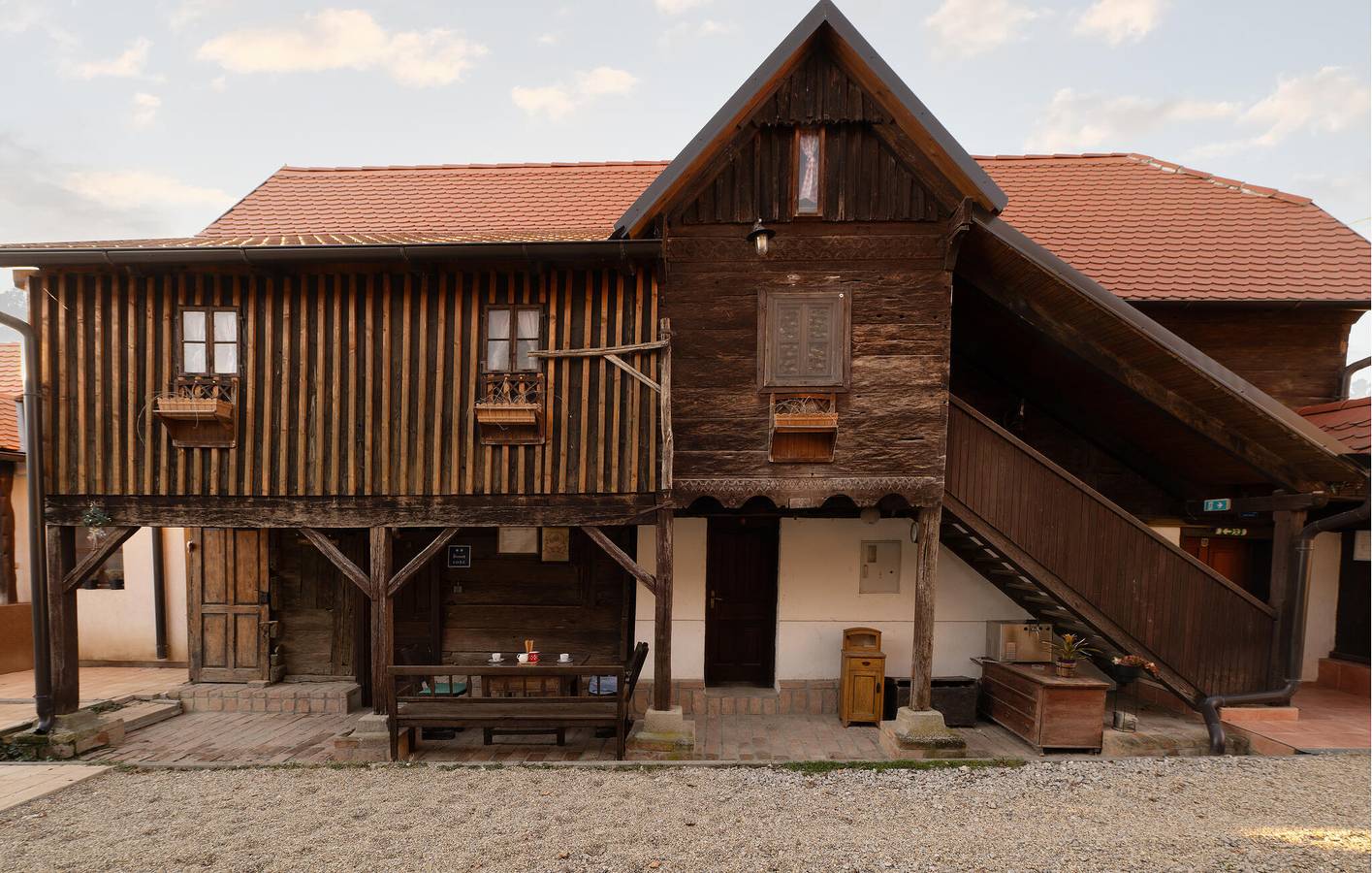 Reizende Ferienwohnung mit Pool in der Nähe der Save – WLAN, Terrasse und Parkplatz in Sisak-Moslavina