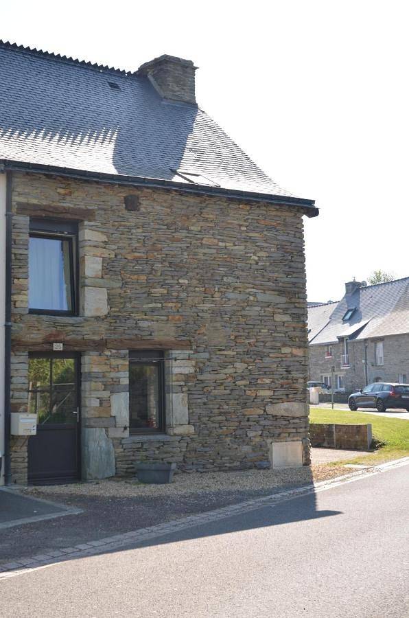 Location de vacances pour 4 personnes, avec jardin, adapté aux familles dans Montertelot