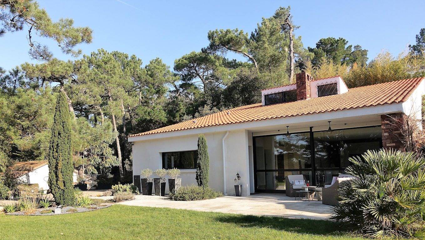 Chambres d'hôtes À l'Ombre des Pins - Chambre Urbane in La Baule-Escoublac, Côte d'Amour