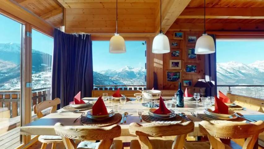 Location de vacances pour 11 personnes, avec jardin et piscine à Veysonnaz - 3