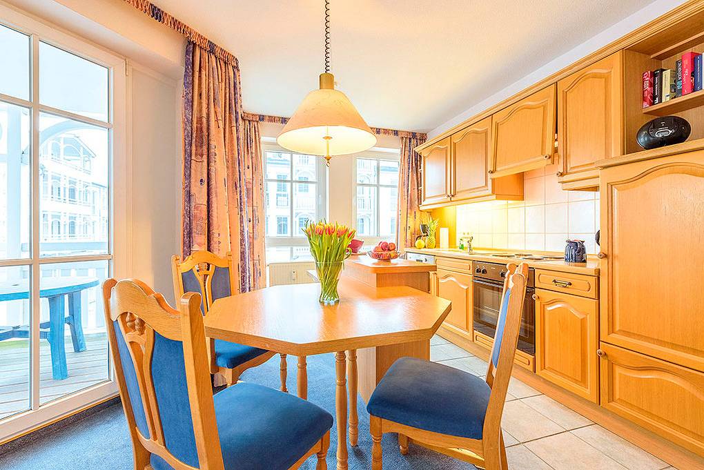 Entire holiday apartment, Holiday apartment for 4 people with balcony in Sellin, Ruegen