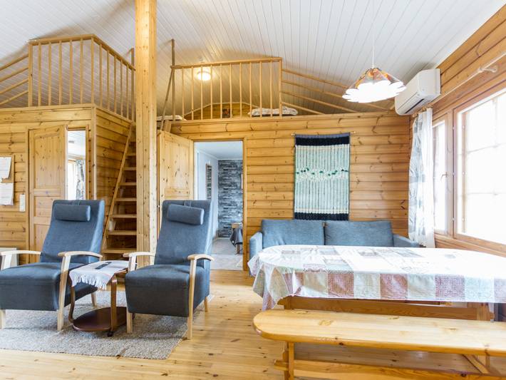 Keltavuokko in Majoosselkä, Ikaalinen