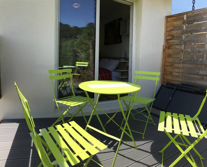 Location de vacances pour 2 personnes, avec Terrasse et Jardin en Gironde