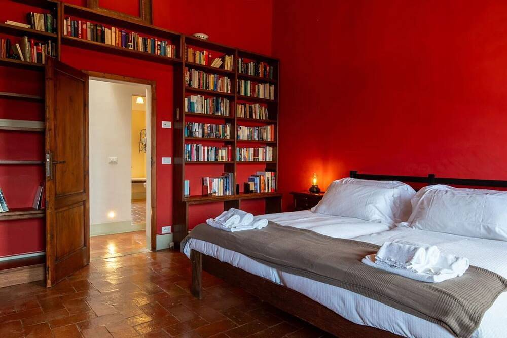 Villa indipendente con piscina privata, Wifi, A/C, terrazza, vista panoramica, vicino Montepulciano in Chianciano Terme, Siena e dintorni
