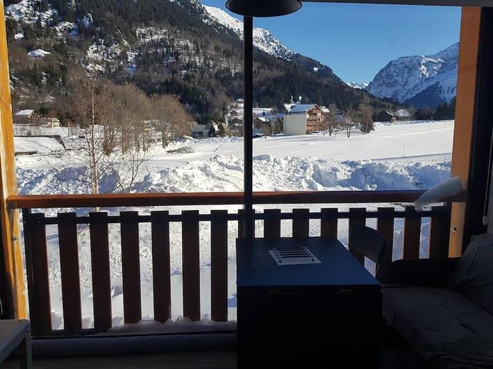 Gîte pour 4 personnes, avec vue sur le lac ainsi que vue et balcon dans Alpe du Grand Serre - 2