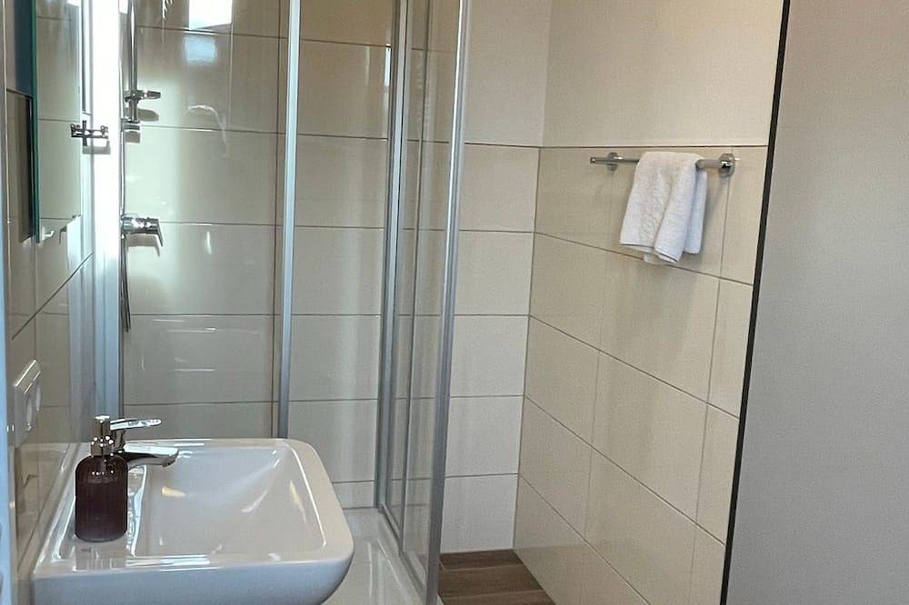 Doppelzimmer 206 - Lokschuppen Pasewalk- Gästehäuser mit Dz, Ez und Küche in Pasewalk, Vorpommern Greifswald