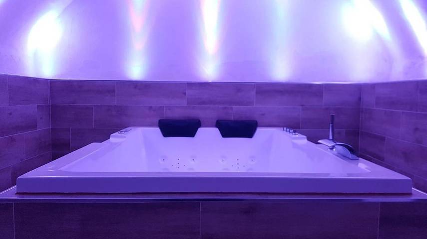 Maison de vacances pour 2 personnes, avec Jacuzzi ainsi que Terrasse et Vue à Fuente Obejuna