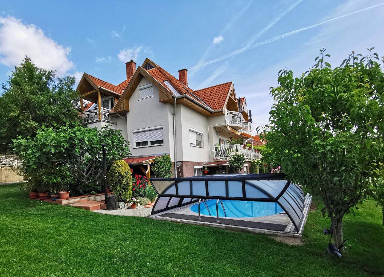 Ganze Wohnung, Landhaus Forrás in Balatonfüred, Balatonfüredi járás