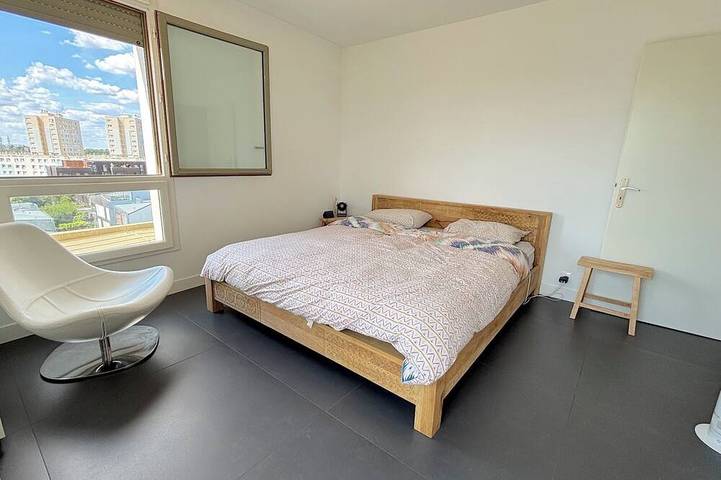 Entire apartment, Penthouse Nanterre in Nanterre, Hauts-de-Seine