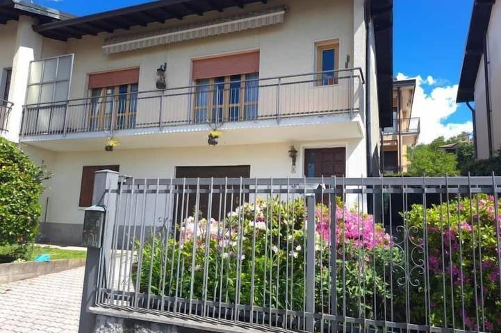 Ferienhaus für 6 Personen, mit Garten, mit Haustier in Comune di Luino