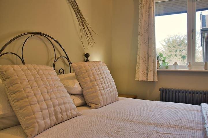 The Stables , Surrey Hills in Albury, Guildford