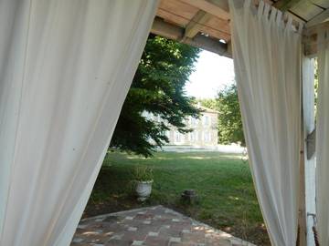 Chambre d’hôte pour 3 personnes, avec piscine ainsi que jardin et jacuzzi en Charente