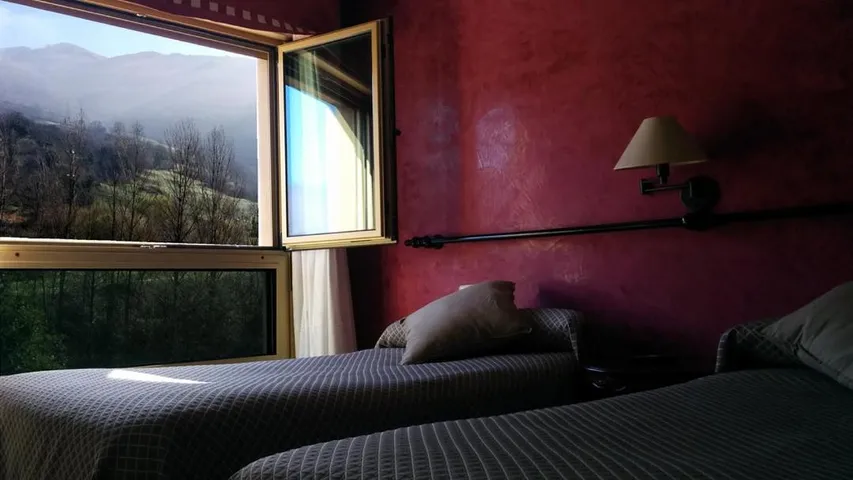 Hotel para 3 personas - 1