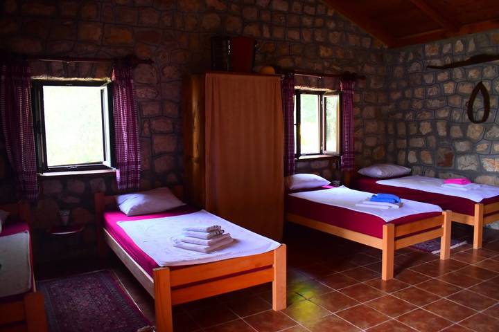 Ferienhaus für 5 Personen, mit Garten in Montenegro - 3