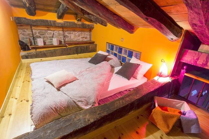 Casa rural para 6 personas, con jardín y vistas, Familias con niños en Valle del Nansa - 2