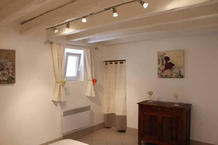 Gîte pour 4 personnes, avec jardin dans Valencisse - 2