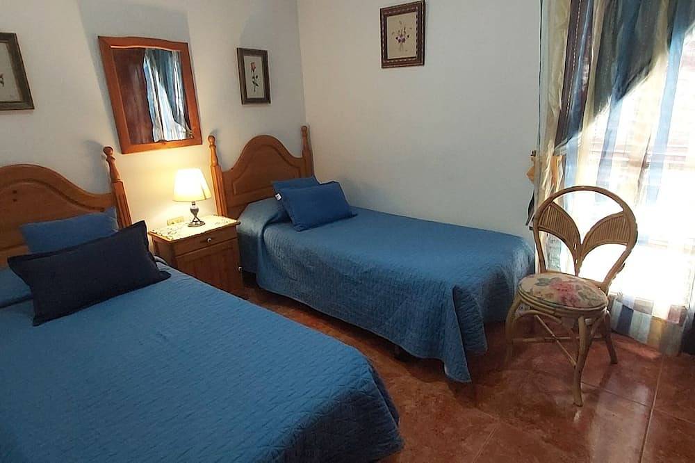 Beautiful bungalow with pool in the area of Los Llanos de Aridane in Retamar (Canary Islands), Los Llanos de Aridane