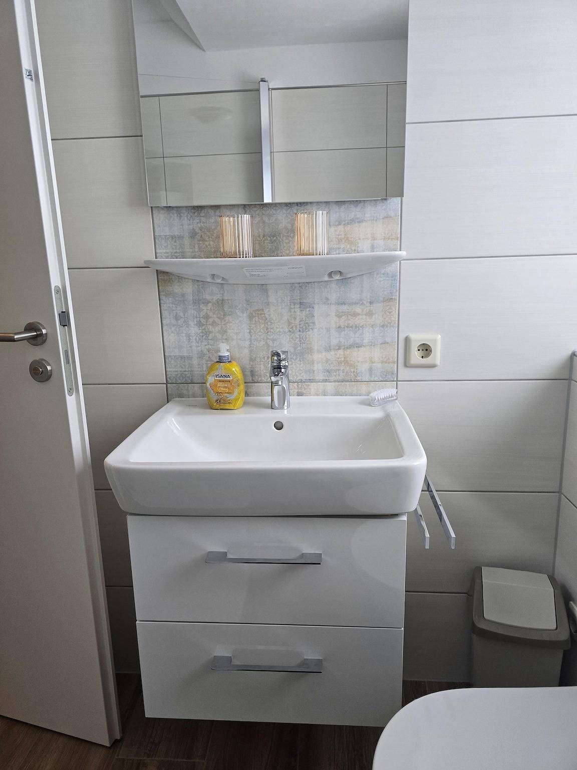 Ganze Ferienwohnung, Fewo Gebert - Ferienwohnung in Neuharlingersiel, Nordseeküste