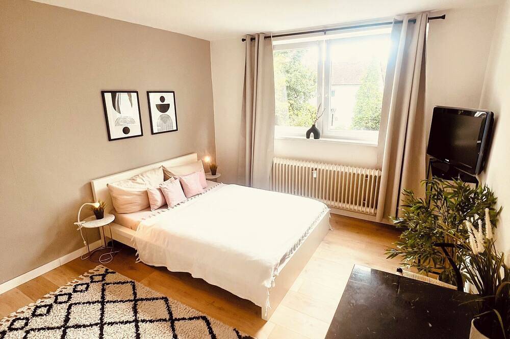 Ganze Wohnung, Stilvolles Apartment am Universitätsklinikum Homburg, alles inklusive in Homburg, Saarpfalz-Kreis