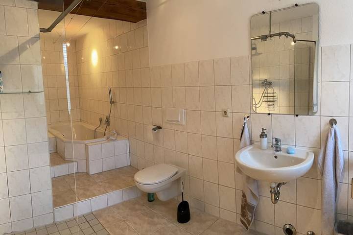 Ferienwohnung für 4 Personen, mit Terrasse und Garten in Bahretal - 4