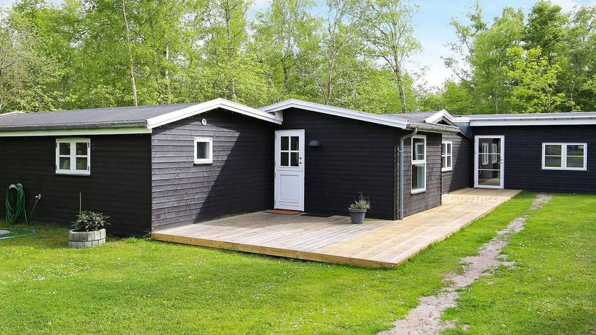 Ferieudlejning for 9 personer, med sauna og terrasse i Vig