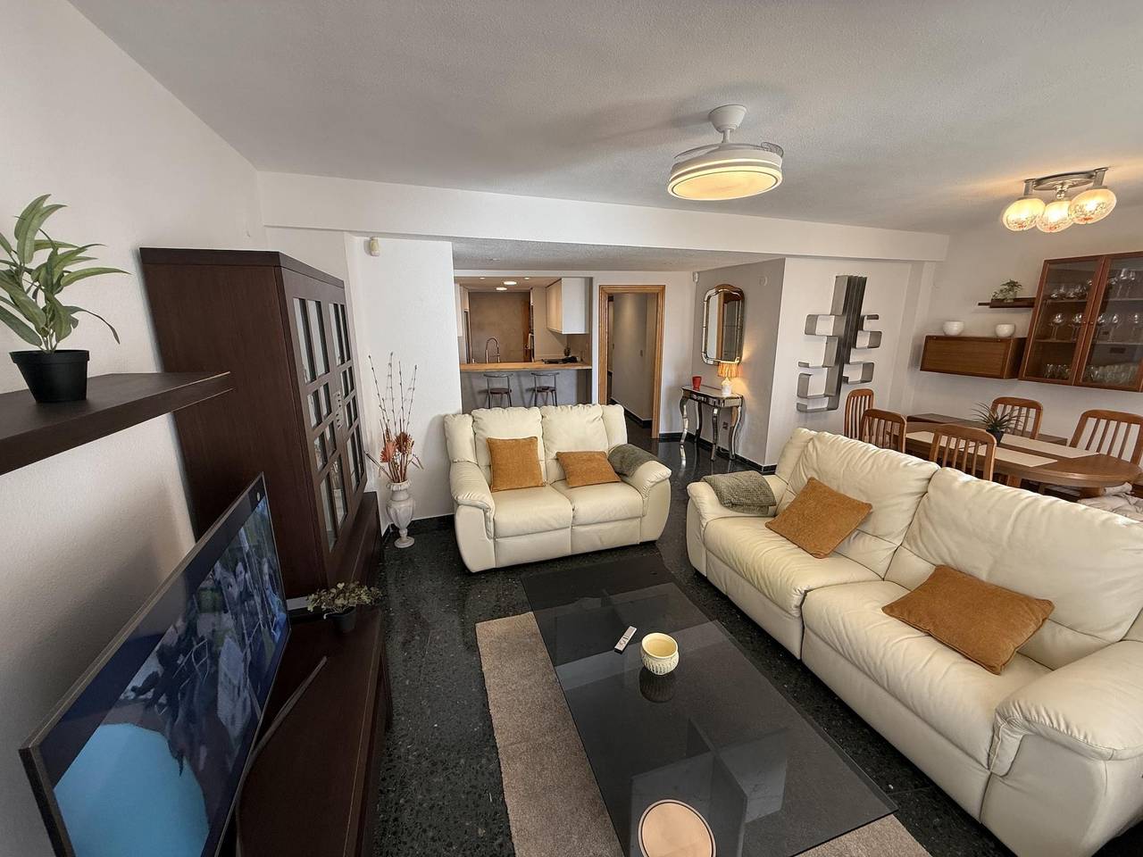 Appartement de vacances entier, Appartement 3 chambres Centre Alicante à 2mn Plage Postiguet avec terrasse in Raval Roig, Alicante