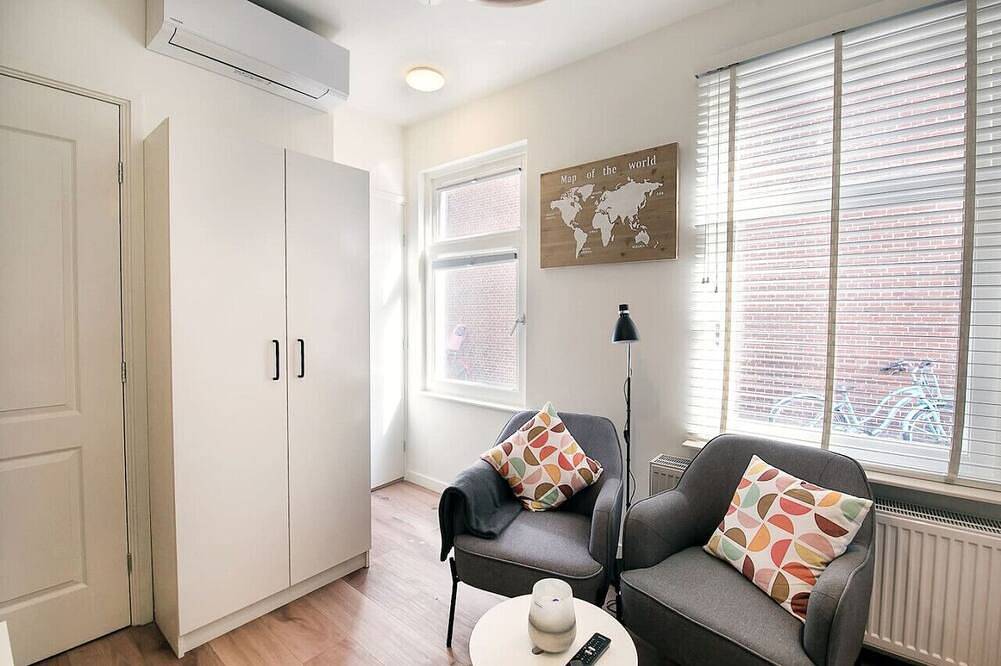Entire apartment, Modern studio near Scheveningen beach in Scheveningen, Den Haag