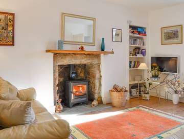 Log Cabin for 4 People in Ballater, Aberdeenshire, Photo 2