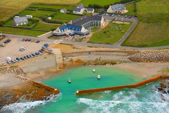 Hôtel pour 4 personnes, avec jacuzzi ainsi que sauna et jardin à Pouldreuzic - 3