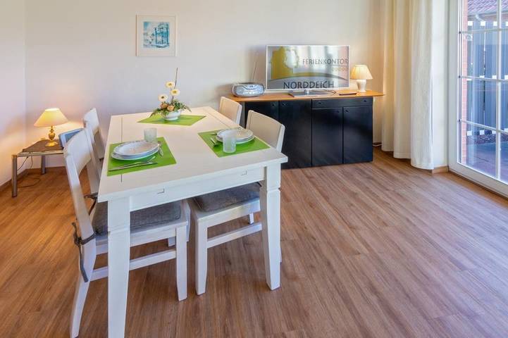 Ferienhaus für 3 Personen, mit Terrasse und Garten in Norden und Umgebung