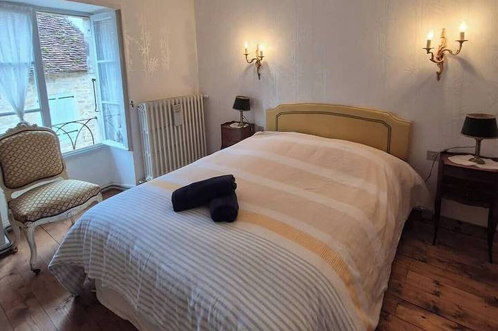 Location de vacances pour 8 personnes, avec Terrasse et Jardin à Miers - 4