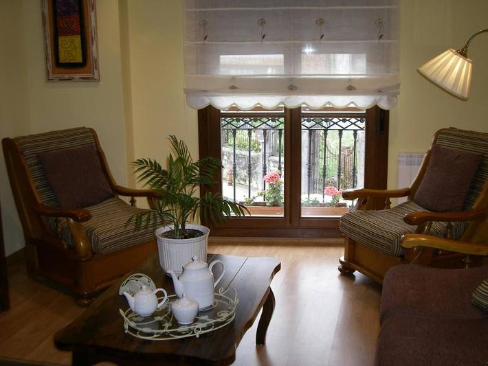 Apartamento para 4 personas, con balcón y vistas en Nueva de Llanes