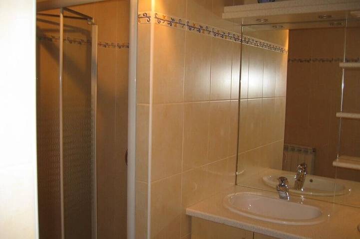 Gîte pour 6 personnes, avec jardin et terrasse à Le Malzieu-Forain - 4