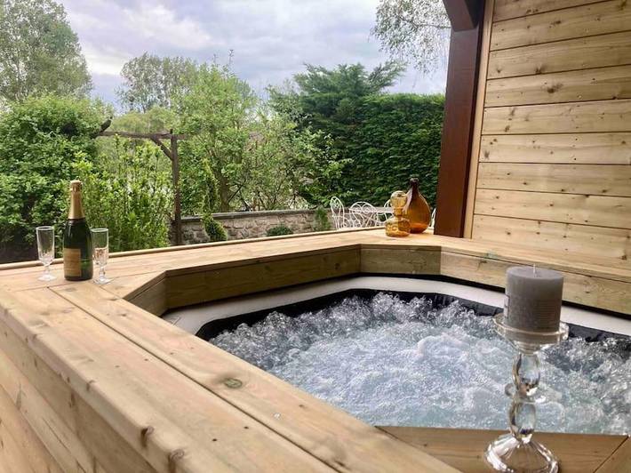 Gîte pour 4 personnes, avec jacuzzi et jardin à Prouilly - 4