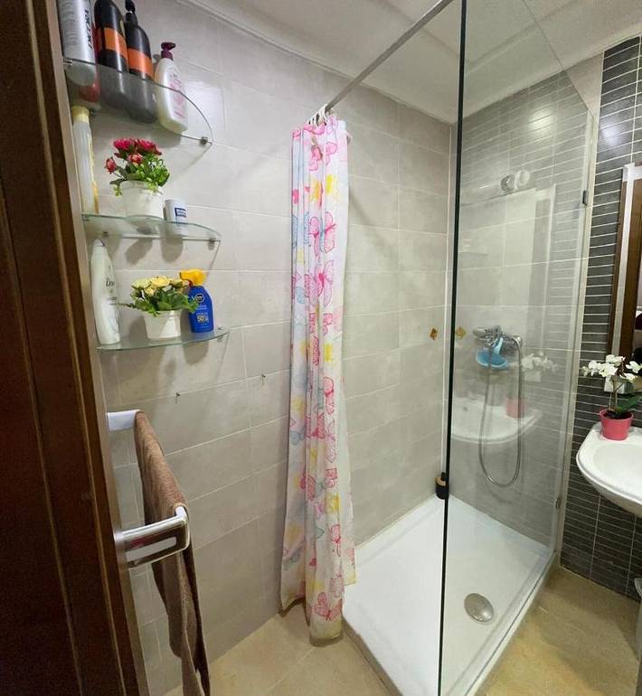 Gîte pour 8 personnes, avec terrasse et jardin ainsi que vue et piscine à M'diq - 3