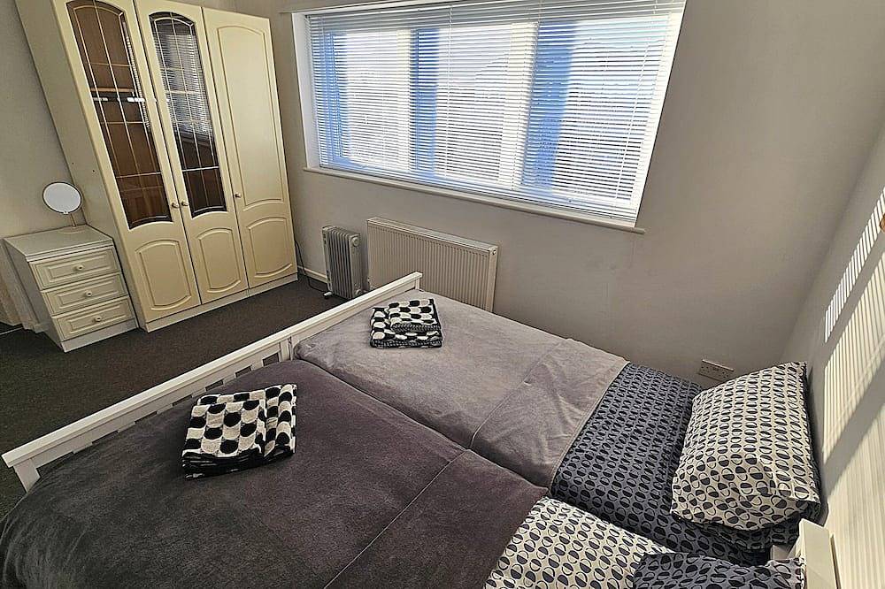 Apartamento entero, Peaceful Town Flat Near Iconic Landmarks\n\nshare\n\nsave in Gosport, Hampshire