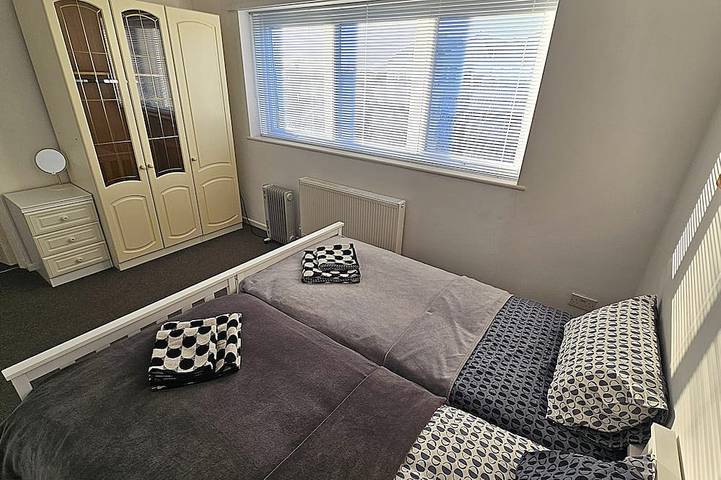 Apartamento entero, Peaceful Town Flat Near Iconic Landmarks  Share  Save in Gosport, Hampshire