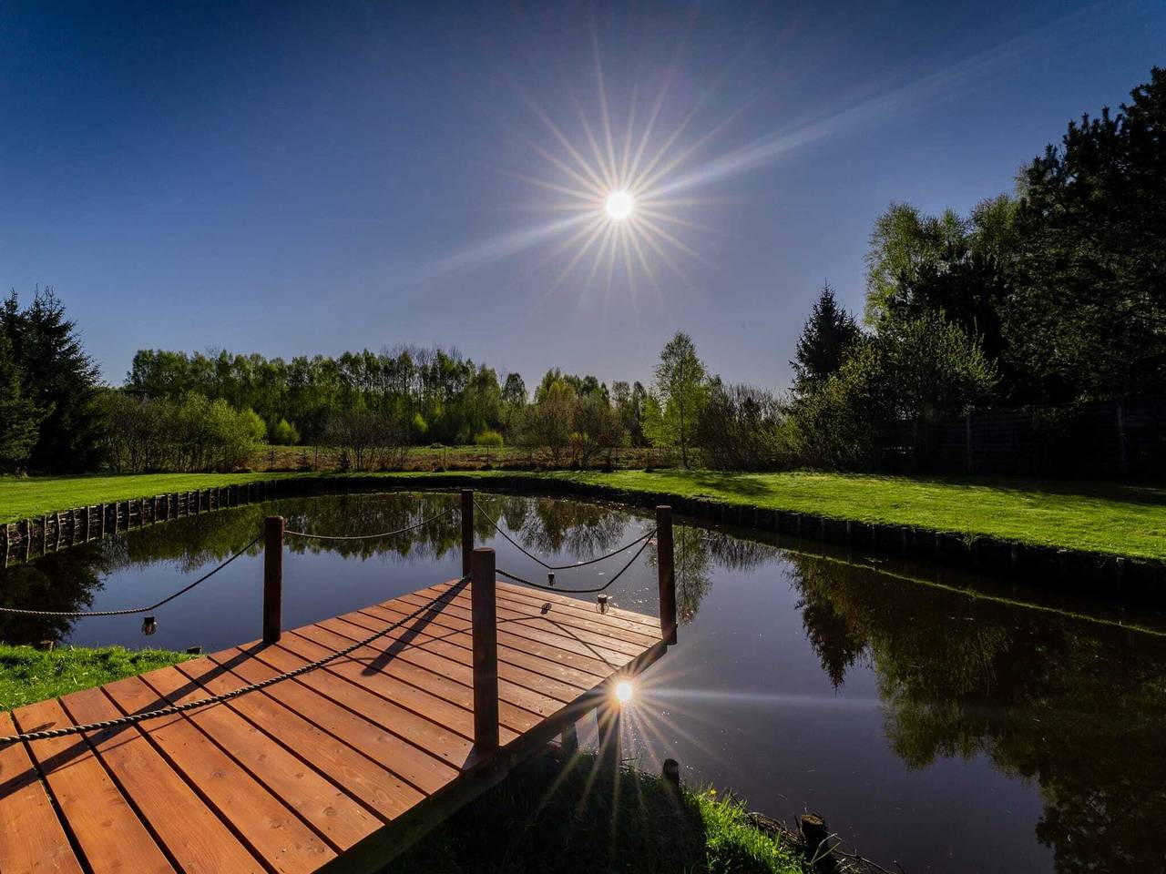 Ferienhaus mit Sauna, Whirlpool und privatem Teich in Tucheler Heide
