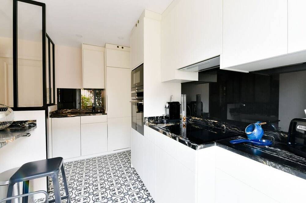 Maison avec terrasse privée au centre de Versailles in Versailles, Yvelines