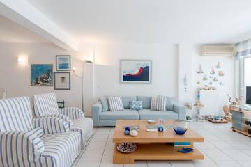 Gîte pour 6 personnes, avec balcon et vue dans Érétrie