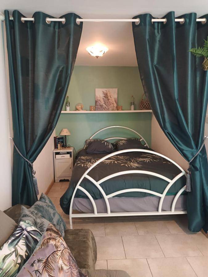 Gîte pour 2 personnes, avec jardin et terrasse à Le Bernard - 2