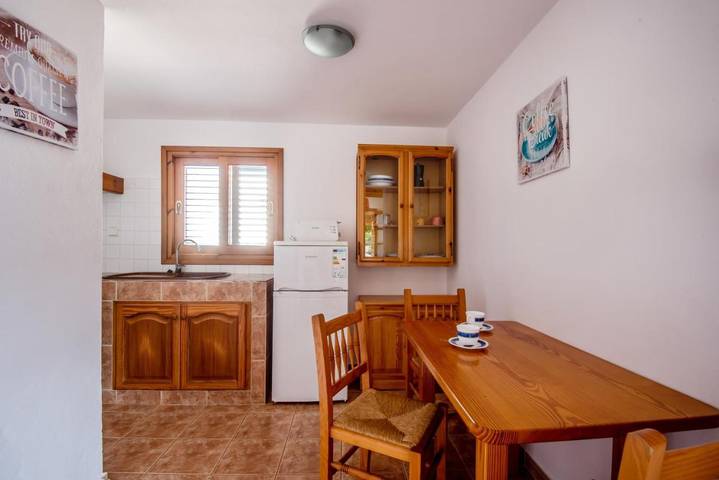 Gîte pour 2 personnes, avec vue ainsi que piscine et jardin dans Playa Migjorn Formentera - 3