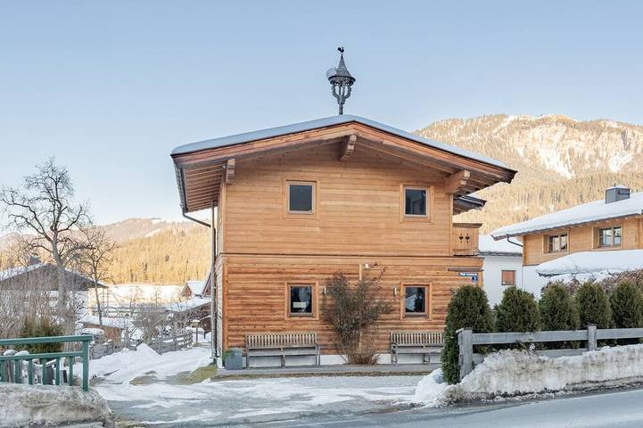 Chalet voor 10 personen, met balkon en tuin in St. Johann in Tirol