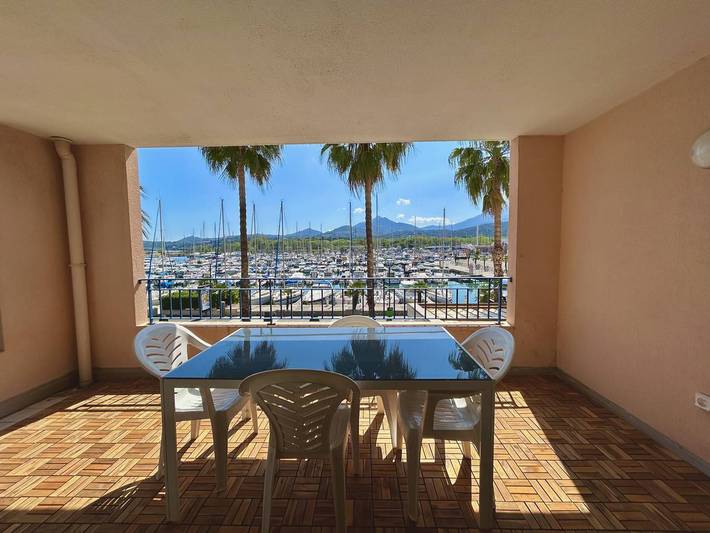 Gîte pour 4 personnes, avec terrasse dans Port-Argelès